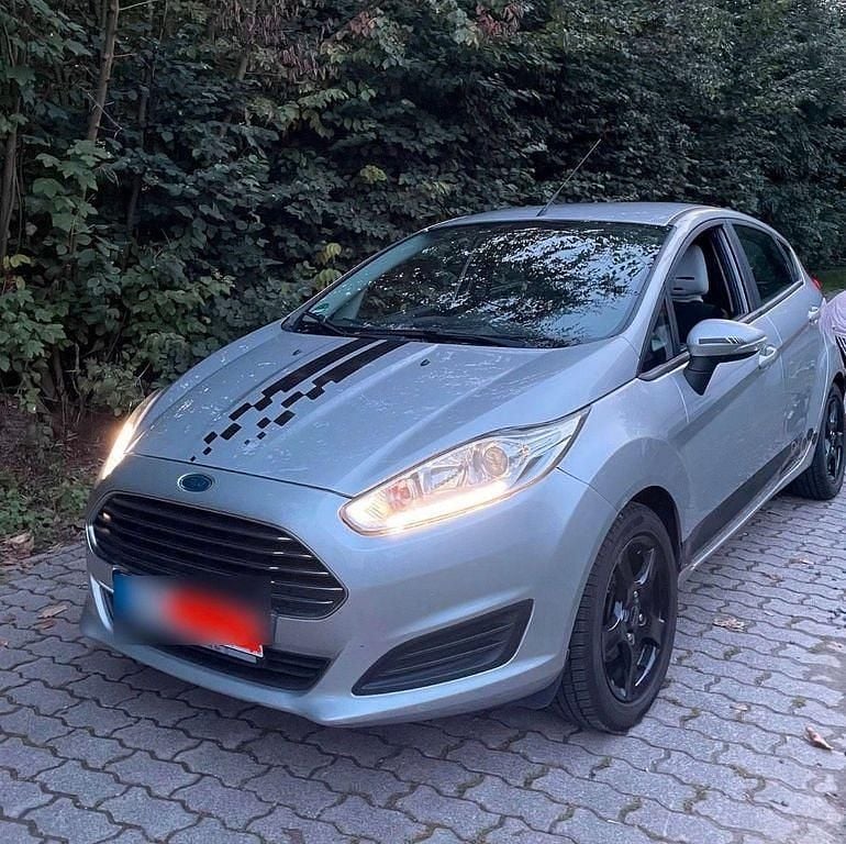 Gebraucht Ford Fiesta SYNC Edition 95 PS (69 kW) 2014 Grau Kleinwagen