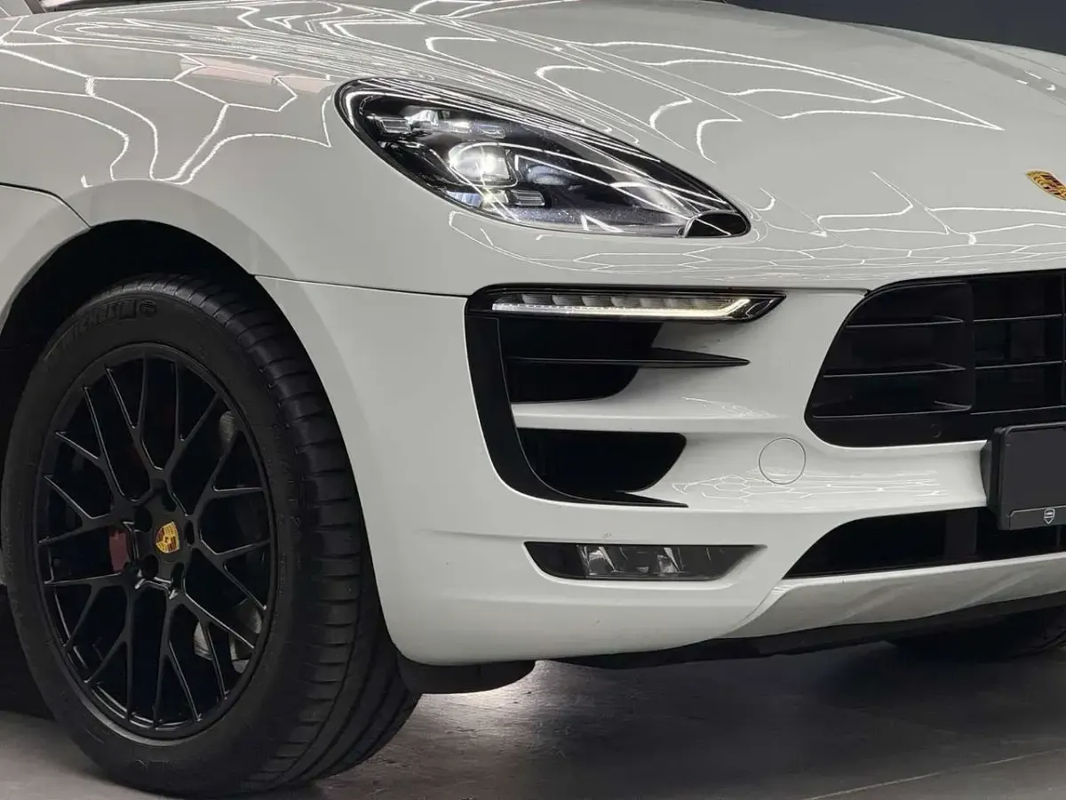 Gebraucht Porsche Macan GTS 360 PS (264 kW) 2018 Pure white/weiss SUV