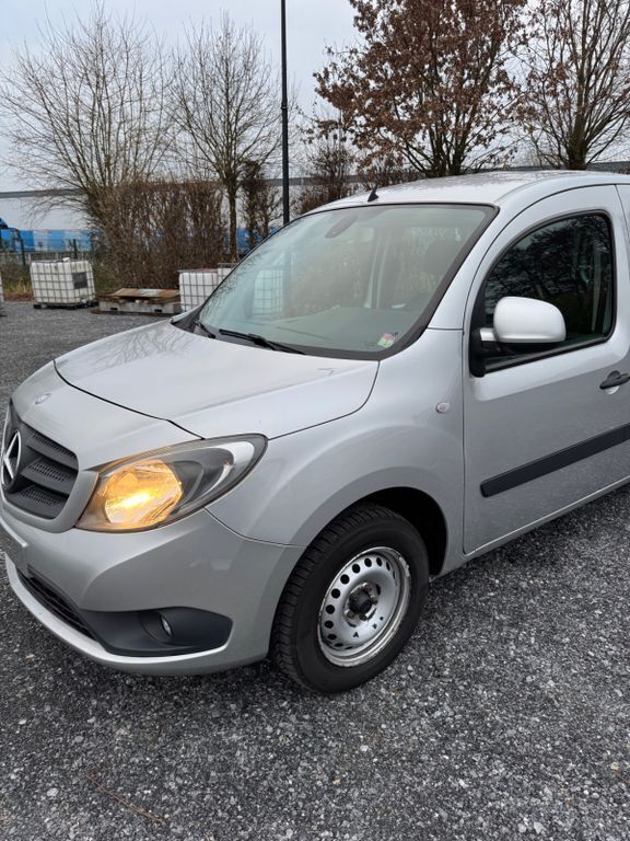 Gebraucht Mercedes Citan 111 110 PS (80 kW) 2013 Silber Limousine