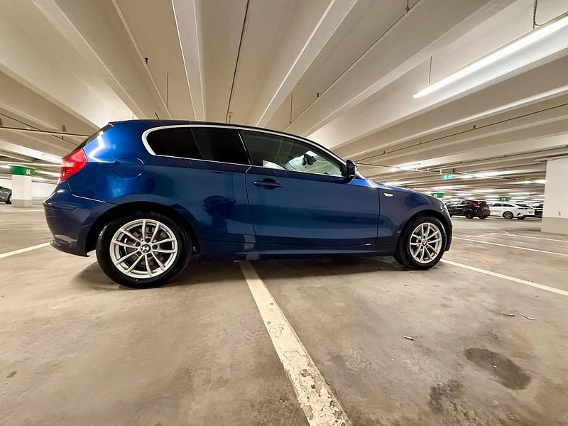 Gebraucht BMW 120 177 PS (130 kW) 2010 Blau Kleinwagen