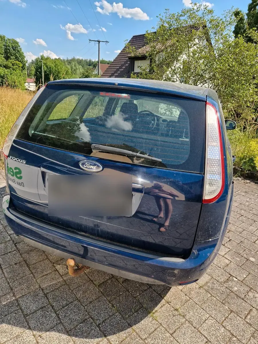 Gebraucht Ford Focus 101 PS (74 kW) 2009 Blau Limousine
