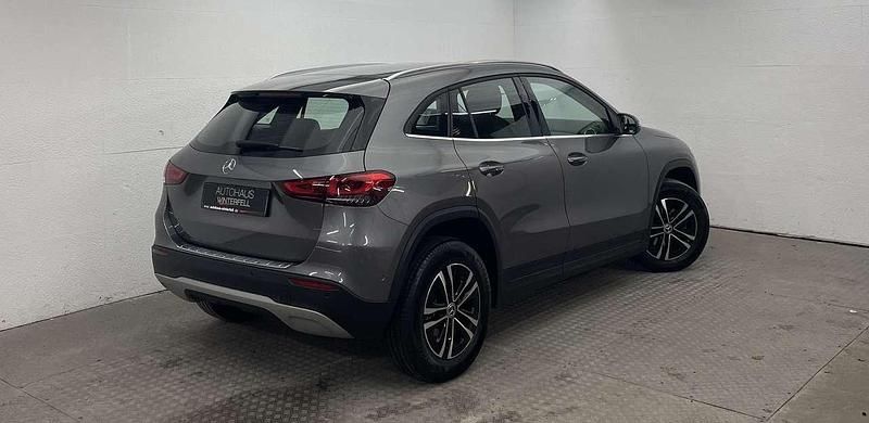 Gebraucht Mercedes GLA180 Style 373 PS (274 kW) 2024 Mountaingrau (metallic) SUV