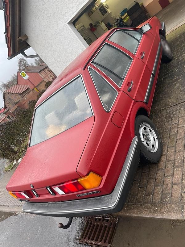 Gebraucht VW Santana 115 PS (84 kW) 1986 Rot Limousine