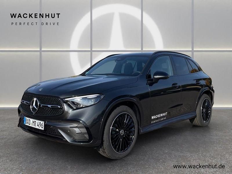 Grau Gebraucht 2025 Mercedes GLC300 AMG SUV | 69.490 € (Fairer Preis) - Bild 1/4
