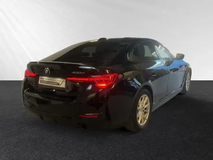 Gebraucht BMW 430 M Sport 286 PS (210 kW) 2025 Saphirschwarz metallic Coupé