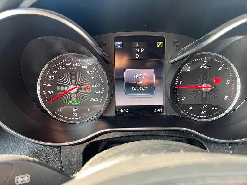 Gebraucht Mercedes GLC250 204 PS (150 kW) 2018 Grau SUV