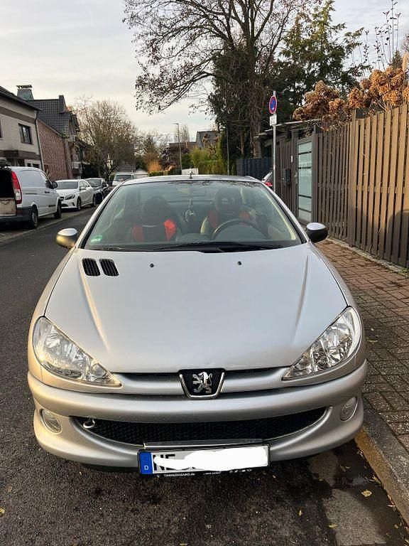 Gebraucht Peugeot 206 CC Quiksilver 109 PS (80 kW) 2005 Silber Cabrio
