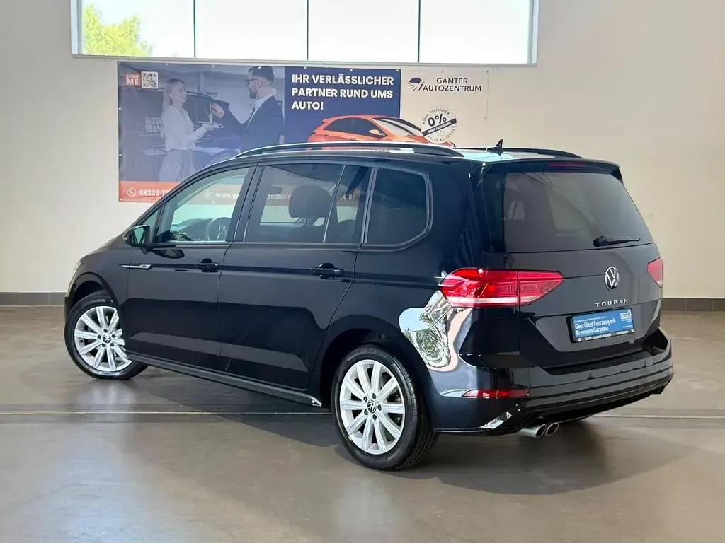Gebraucht VW Touran R-line 150 PS (110 kW) 2022 Schwarz Van / Kleinbus