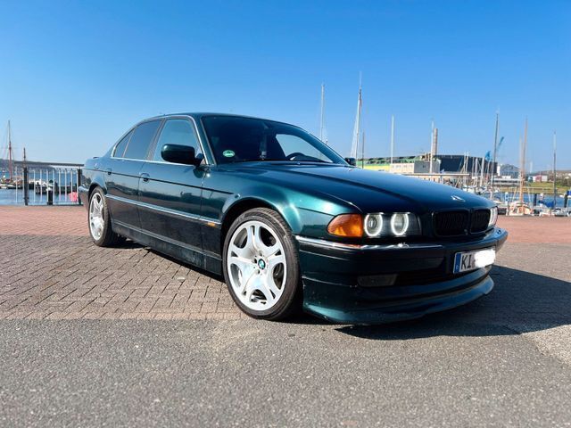 Verkauft BMW 735 E38 i / 735lA Scheckh., gebraucht 1996, 141.000 km in Mitte