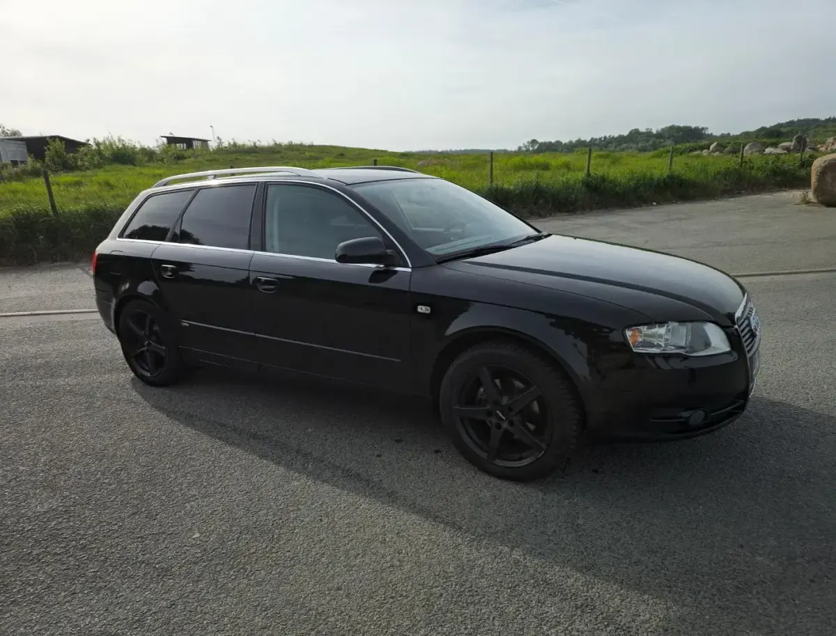 Używany Audi A4 140 KM (102 kW) 2006 Czarny Kombi