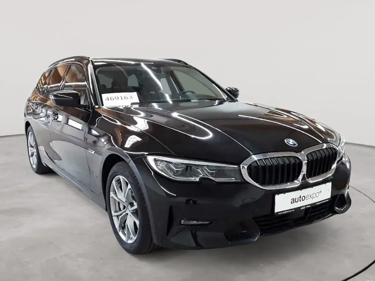 Gebraucht BMW 330e Sport Line 184 PS (135 kW) 2021 Kombi