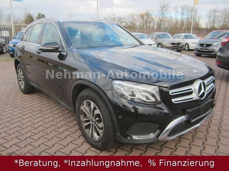 Schwarz Gebraucht 2017 Mercedes GLC220 SUV | 18.890 € (Guter Preis) - Bild 1/4