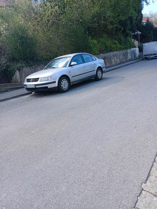 Second-hand VW Passat 110 CP (80 kW) 1998 Berlinǎ
