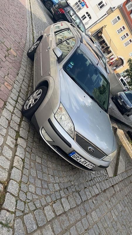 Grau Gebraucht 2005 Ford Mondeo Limousine | 800 € (Guter Preis) - Bild 1/4