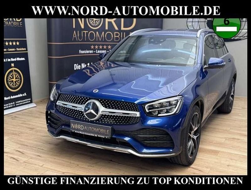 Brillantblau metallic (metallic) Gebraucht 2020 Mercedes GLC300 AMG SUV | 36.400 € (Fairer Preis) - Bild 1/3