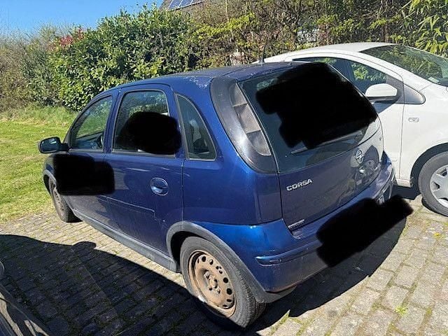 Usado Opel Corsa Cosmo 60 HP (44 kW) 2005 Azul Citadino