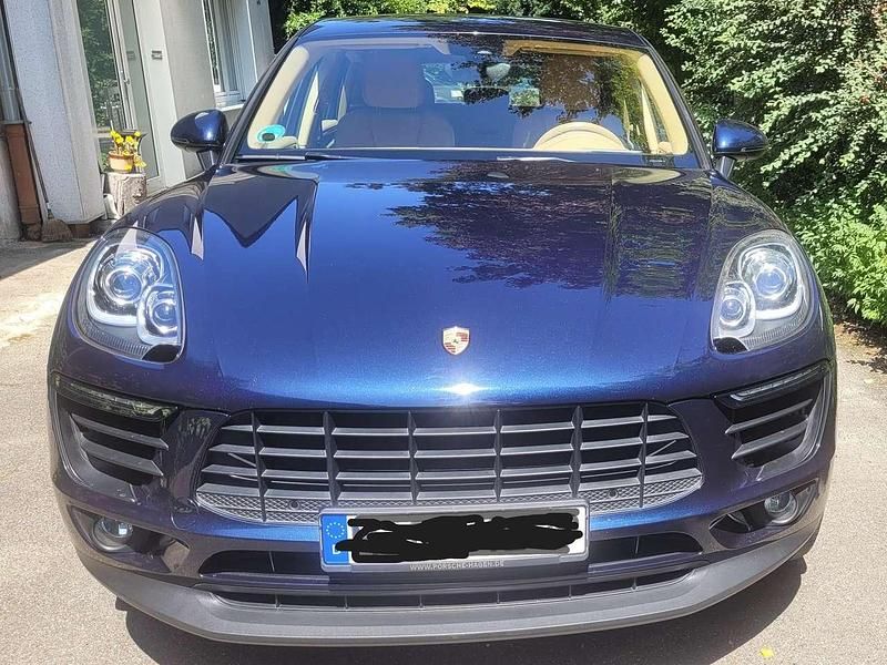 Blau Gebraucht 2016 Porsche Macan S SUV | 44.000 € (Fairer Preis) - Bild 1/4