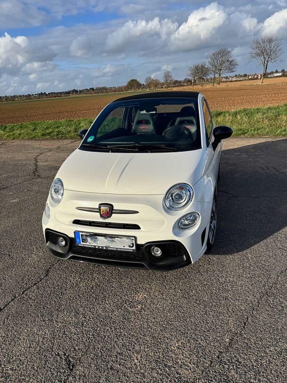 Weiß Gebraucht 2019 Abarth 595C Esseesse Cabrio | 21.500 € (Fairer Preis) - Bild 1/4
