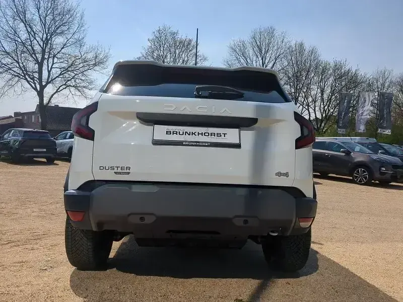 Neu Dacia Duster Journey 154 PS (113 kW) 2026 Weiss SUV