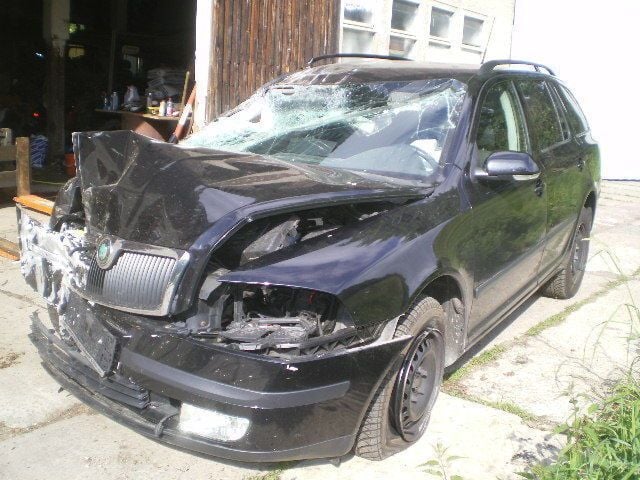 Gebraucht Skoda Octavia Ambiente 116 PS (85 kW) 2005 Schwarz metallic Kombi