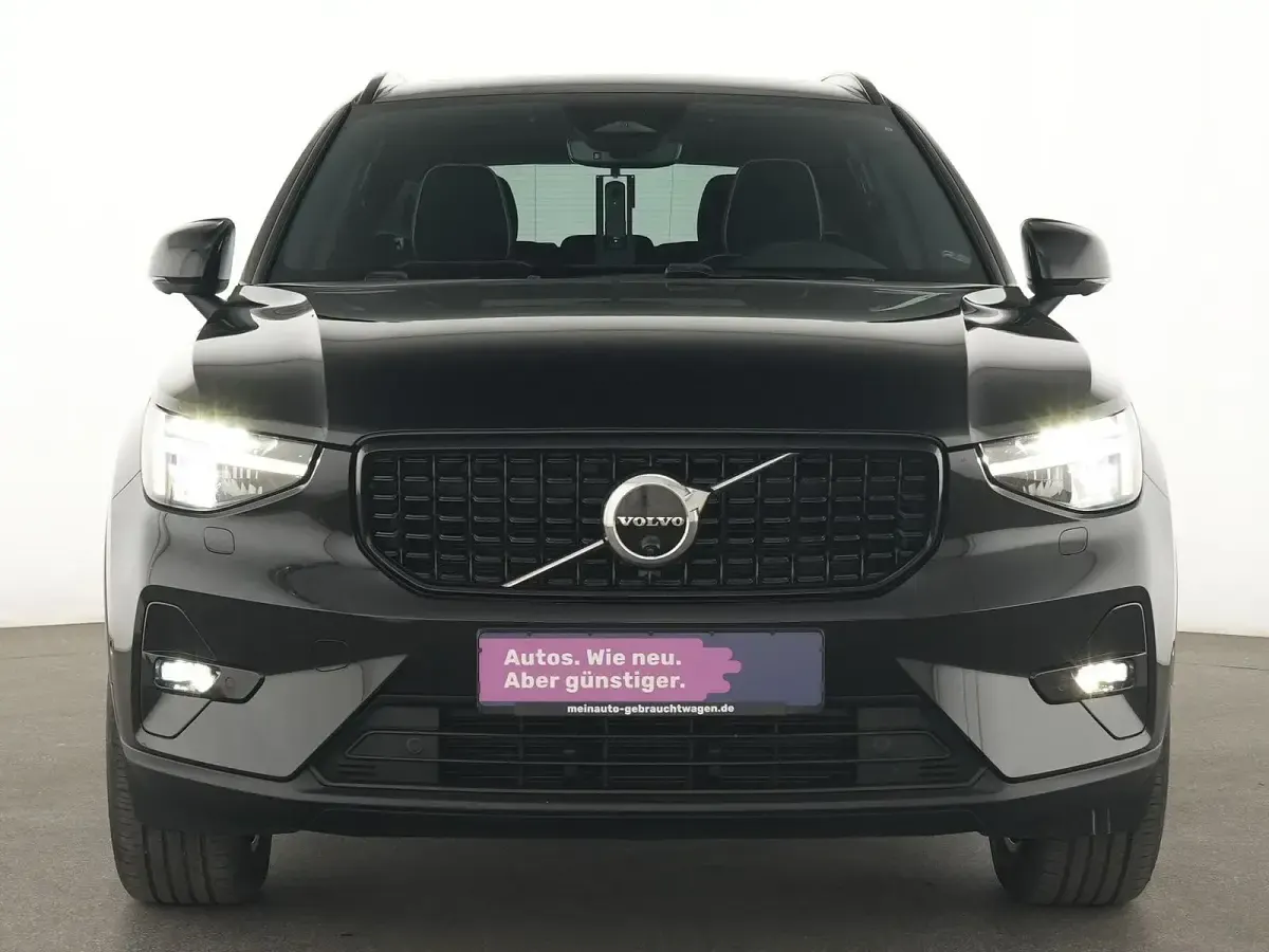 Gebraucht Volvo XC40 Ultimate 197 PS (144 kW) 2023 Onyx black SUV