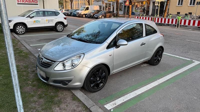 Second-hand Opel Corsa 80 CP (58 kW) 2008 Gri Hatchback