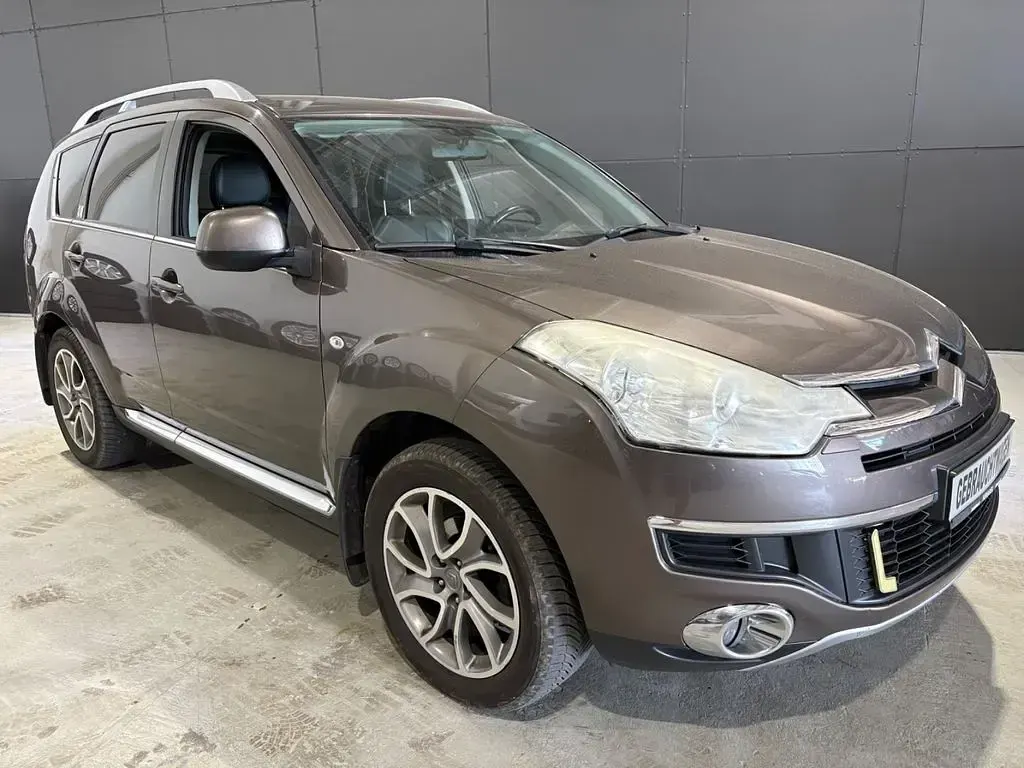 Gebraucht Citroën C-Crosser Exclusive 156 PS (114 kW) 2011 Braun SUV