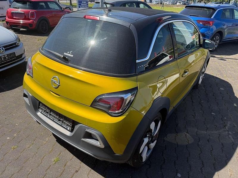 Gebraucht Opel Adam Rocks 101 PS (74 kW) 2014 Gelb Kleinwagen