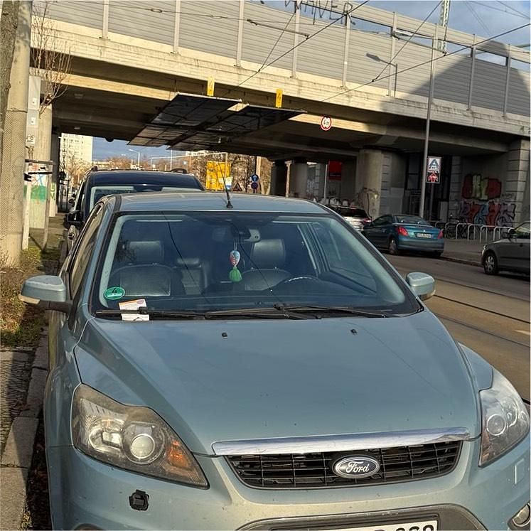 Blau Gebraucht 2008 Ford Focus Kleinwagen | 1.600 € (Fairer Preis) - Bild 1/4