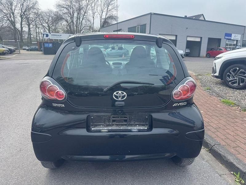 Gebraucht Toyota Aygo Cool 68 PS (50 kW) 2012 Schwarz Kleinwagen
