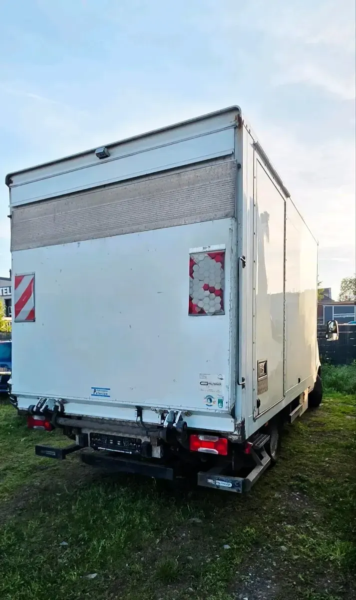Occasion Iveco Daily 170 ch (125 kW) 2011 Blanc Monospace