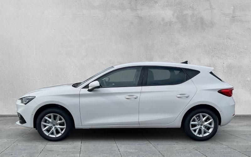 Neu Seat Leon 150 PS (110 kW) 2025 Weiß Limousine