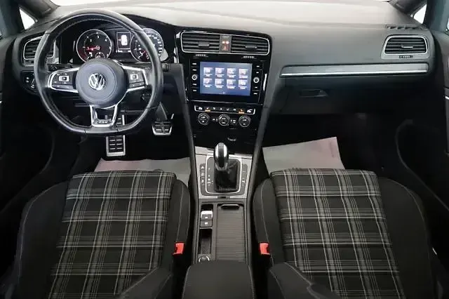 Gebraucht VW Golf VII GTD 184 PS (135 kW) 2018 Tungsten silver (metallic) Limousine