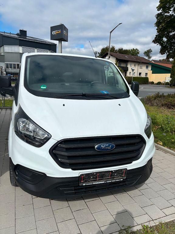 Weiß Gebraucht 2018 Ford Transit Custom Van / Kleinbus | 7.900 € (Fairer Preis) - Bild 1/4