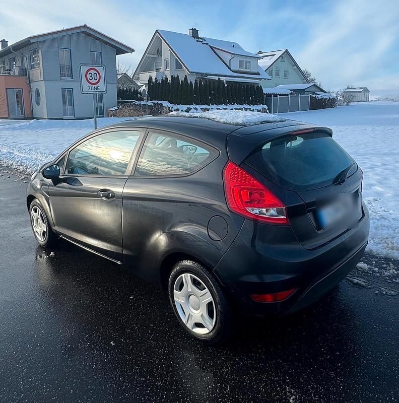 Gebraucht Ford Fiesta 82 PS (60 kW) 2010 Schwarz Kleinwagen