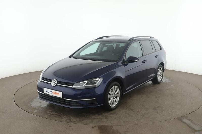 Gebraucht VW Golf VII Comfortline 2019 Blau Kombi