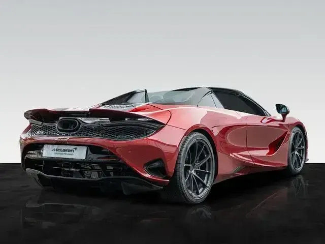 Gebraucht McLaren 750S 751 PS (552 kW) 2025 Rot Cabrio