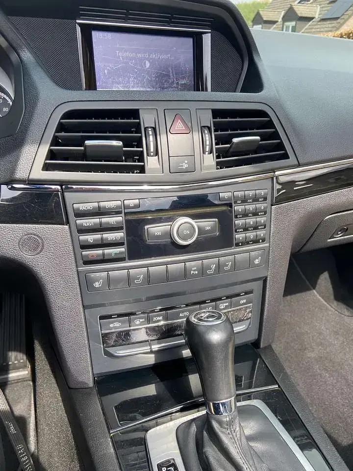 Gebraucht Mercedes E350 Elegance 231 PS (169 kW) 2010 Schwarz Cabrio