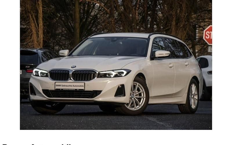 Alpinweiss iii Gebraucht 2025 BMW 318 Comfort Edition Kombi | 32.880 € (Guter Preis) - Bild 1/4