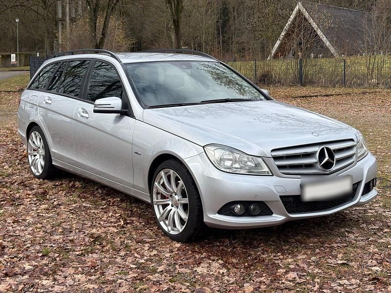 Gebraucht Mercedes C220 170 PS (125 kW) 2012 Silber Kombi
