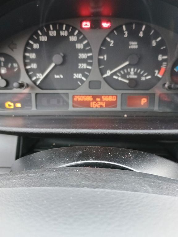 Gebraucht BMW 316 116 PS (85 kW) 2003 Schwarz Limousine