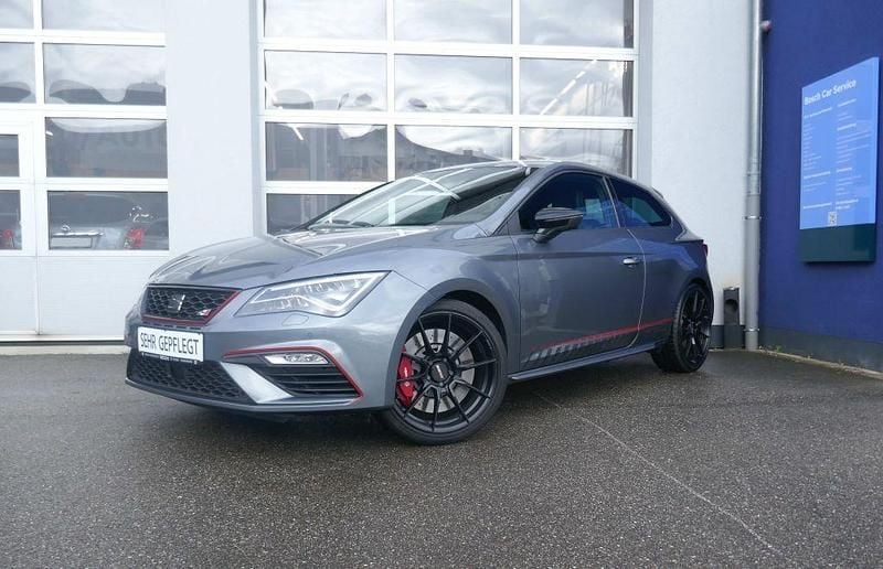 Pirineos grau Gebraucht 2017 Cupra Leon Coupé | 17.499 € (Fairer Preis) - Bild 1/4