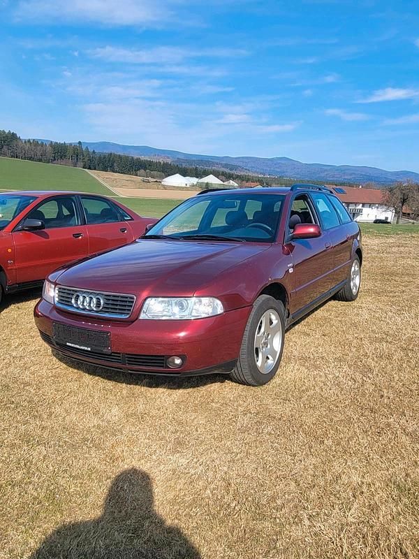 Gebraucht Audi A4 180 PS (132 kW) 2000 Rot Kombi