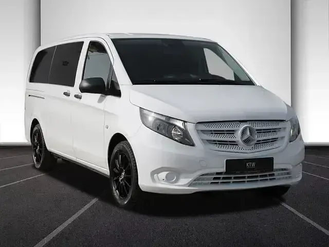 Gebraucht Mercedes Vito 136 PS (100 kW) 2022 Arktikweiß Van