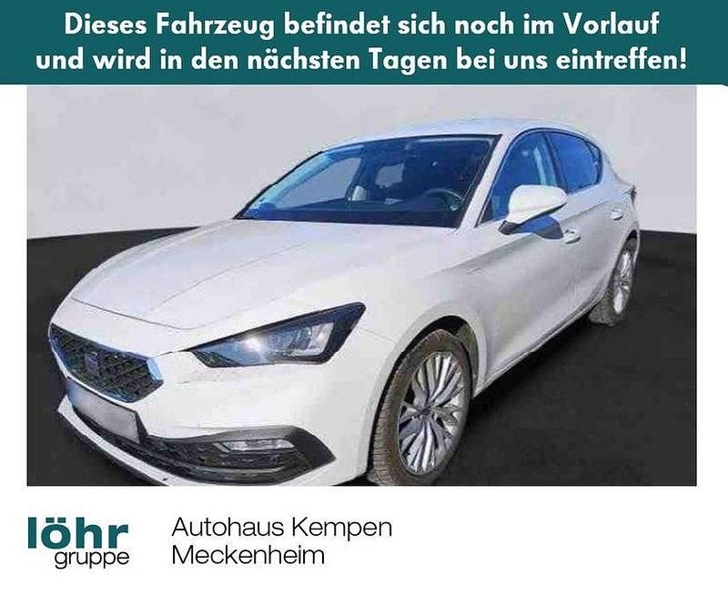 Candy weiss Gebraucht 2021 Seat Leon XCELLENCE Limousine | 22.450 € (Etwas zu teuer) - Bild 1/2