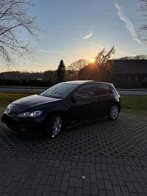 Gebraucht VW Golf VII R 300 PS (220 kW) 2019 Schwarz Kleinwagen