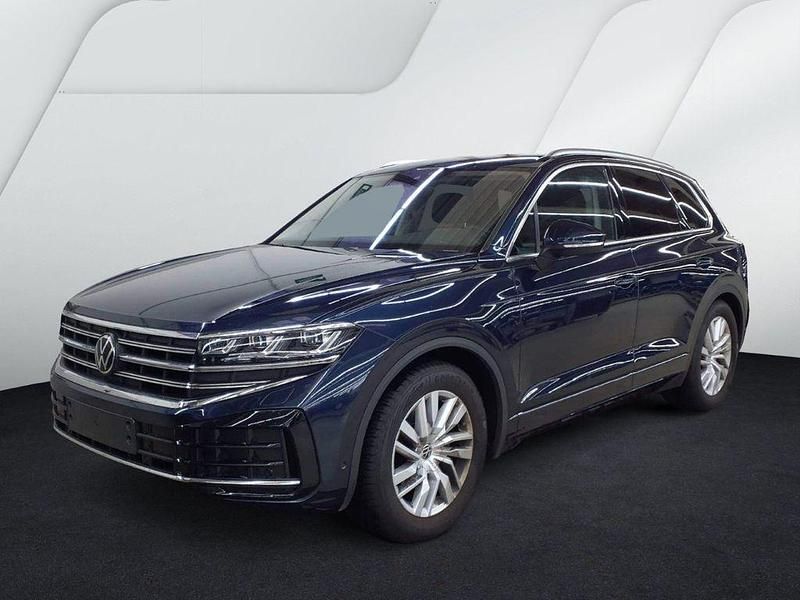 Gebraucht VW Touareg Elegance 231 PS (169 kW) 2025 Meloe blue kristalleffekt SUV
