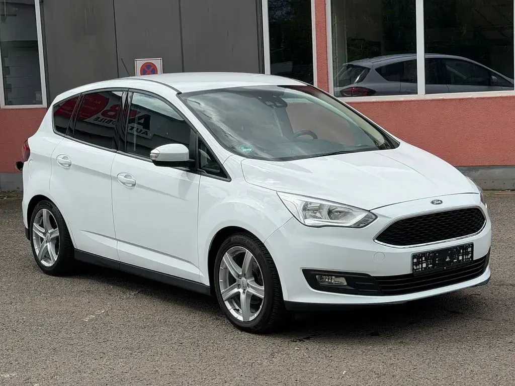 Używany Ford C-MAX Cool & Connect 101 KM (74 kW) 2019 Biały Minivan