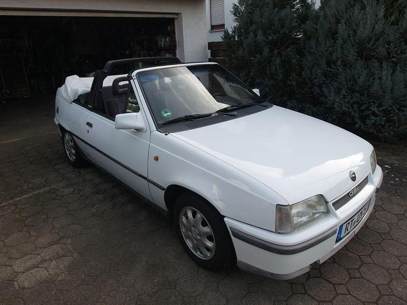 Gebraucht Opel Kadett 75 PS (55 kW) 1993 Weiß Cabrio