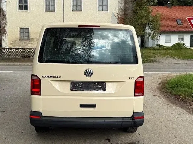 Usata VW Transporter 150 CV (110 kW) 2018 Giallo Furgone